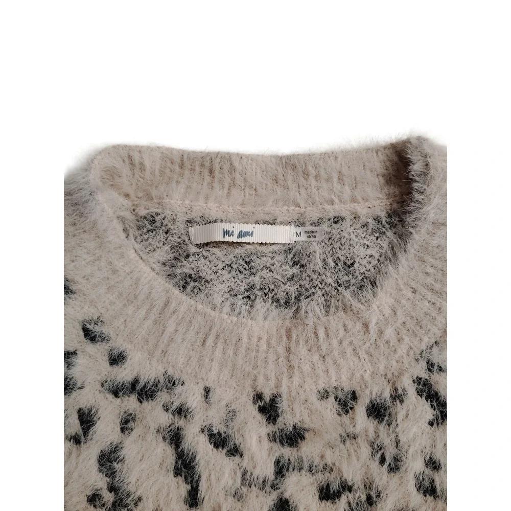 Mi Ami Leopard‎ Print Fuzzy Soft Sweater Size M